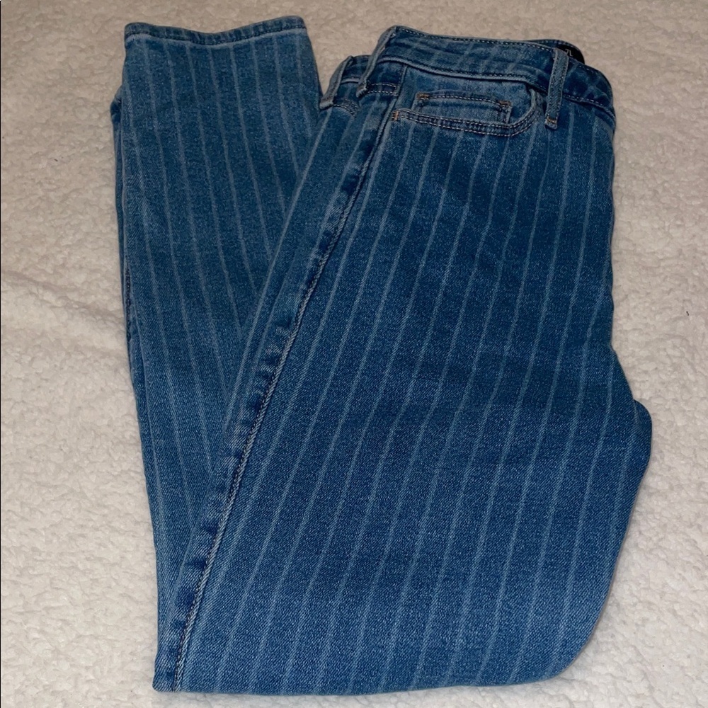 Hollister Light Blue Ultra High-Rise Skinny Ankle Jeans. Pinstripe. 7L. 28x29.